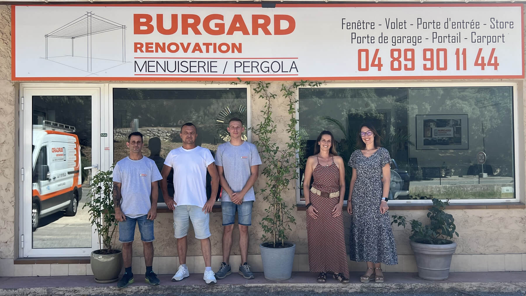 Equipe Burgard pose rénovation menuiserie Var 83